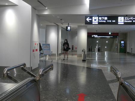 854福岡空港からホテル1.JPG